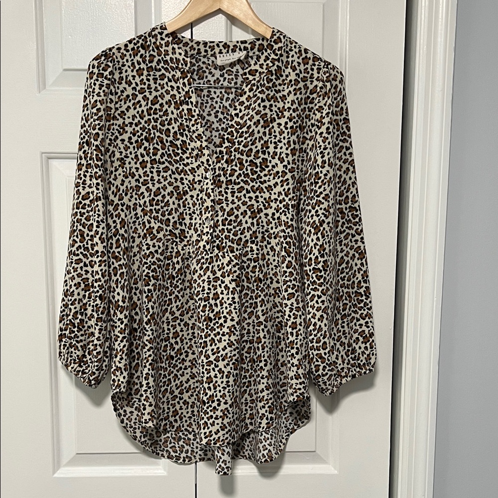 Chic Leopard Print Blouse for Women